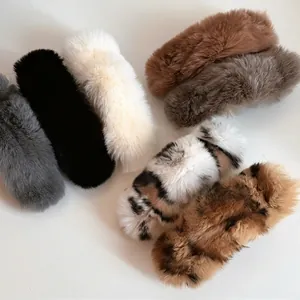Pince à Cheveux en Peluche Automne Hiver Élégante Pince à Bec de Canard en Fausse Fourrure Épingle à Cheveux Femme Style Paresseux