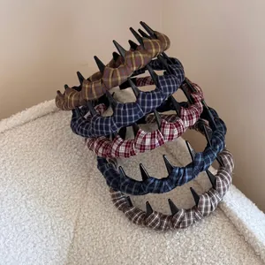 Fashion Plaid Fabric Wrapped Headband With Spikes Non-Slip Teeth Hair Hoop For Women Korean Stylish High Cranial Top Accessory
