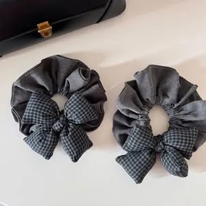 Ensemble de Chouchous en Tissu avec Nœud Rembourré à Carreaux Gris Style Coréen pour Femmes Élastiques à Cheveux Plissés