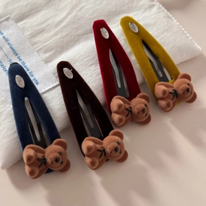Niedliches Set mit Bären-Haarspangen aus Samt in Marine, Rot und Gelb für Mädchen