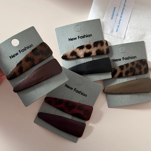 Vintage Leopard Print PU Leather Triangular BB Hair Clips For Women Korean Style Cloth Wrapped Side Bangs Clips 2-Piece Set