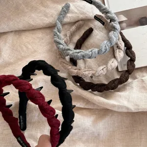 Serre-Tête en Plastique à Tresse Torsadée en Tricot pour Femmes Avec Dents Antidérapantes Accessoires de Coiffure