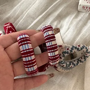 Textured jacquard knitted hair ties with classic striped and houndstooth patterns