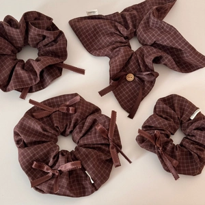 Plaid scrunchie set in dark brown with ribbon bows and rustic wooden button detail