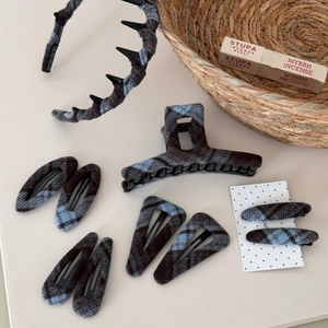 Vintage Plaid Woolen Fabric Hair Accessories Collection Elegant Hair Claw Headband Hairpin Barrette For Women Girls Hair Styling Tools
