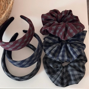 Vintage gray plaid headband and scrunchie set featuring minimalist retro style patterns