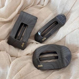 Détails de barrettes à cheveux marbrées gris foncé avec lettrage doré Barrette La France