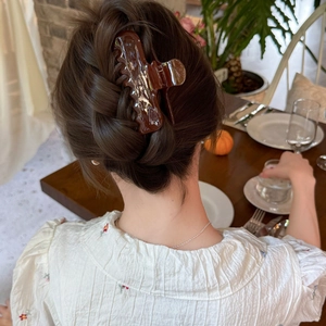 French tortoise shell acetate hair claw clip for elegant women hairstyles