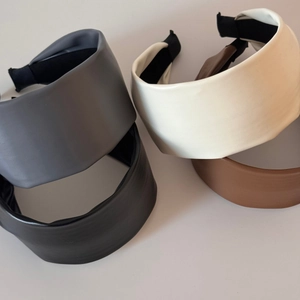 Women's Autumn Winter Korean Style Wide Edge Soft PU Leather Headband Solid Color Elegant Minimalist Retro Hair Accessories
