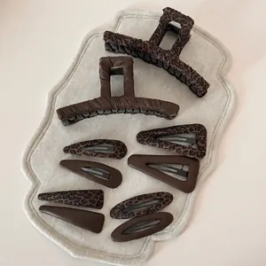 Pince à Cheveux Motif Léopard Marron Style Coréen Ensemble de Barrettes en Cuir PU Vintage pour Femmes Accessoires de Cheveux