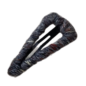 Winter wool-wrapped triangular BB hair clips in mixed grey and reddish brown colors