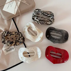 Pince à Cheveux en Acétate Forme de Cœur Ajouré Géométrique Motif Marbre Écaille Barrette pour Femme Accessoires