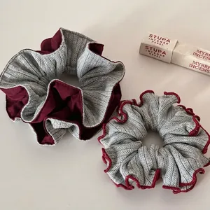 Korean Style Knitted Scrunchies Thick Elastic Hair Tie Grey Red Two Tone Ruffled Large Hair Circle Hairband For Women Daily Use