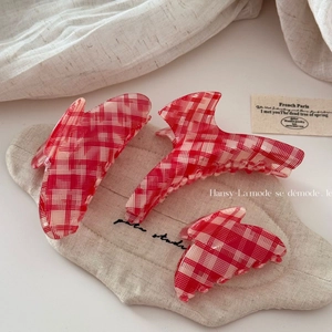 Korean Style Red Plaid Acetate Hair Clip For Women Large Curved Shark Hair Claw Handmade Checkered Fashion Hair Accessories