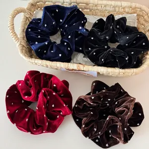 Vintage Velvet Heart Pattern Scrunchies Large Elastic Hair Ties Soft Plush Hair Bands Sweet Retro Headwear For Women