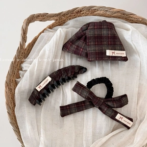 Vintage Plaid Bow Hair Clip Sweet Fabric Triangle Claw Clip Banana Clip Hair Tie For Women Autumn Winter Hair Accessories