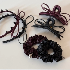 Elegant faux leather bow hair clip set with headbands and scrunchies in burgundy and black