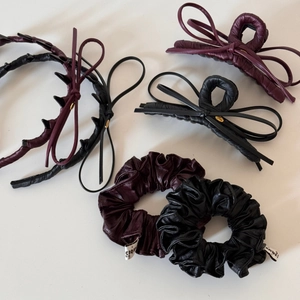 Deep red and black leather ribbon bow clips with matching scrunchies set