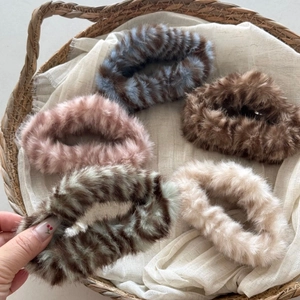 Furry cloud hair claw clips in assorted colors for thick hair styling in autumn and winter