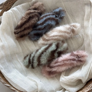 Autumn Winter Plush Tiger Stripe Duckbill Hair Clip For Women Faux Fur Elegant Large Hair Grip Hairpin Hair Accessories