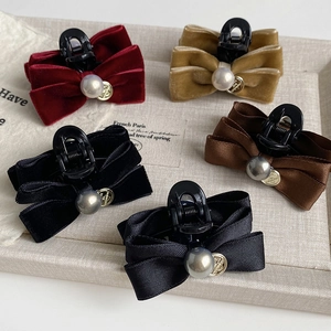 French Vintage Bow Hair Claw Clip Elegant Velvet Satin Ribbon With Faux Artificial Pearl Metal Charm Hair Accessories For Women