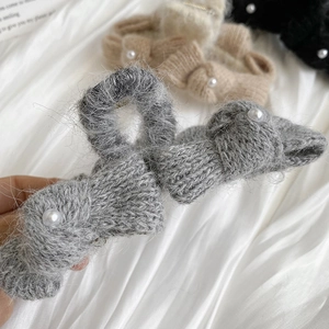 Knitted bow hair claw clips with pearls in grey khaki white and black colors