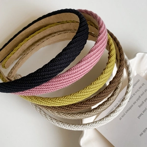 Serre-têtes minimalistes en tricot de six couleurs, dont noir, rose et jaune gingembre