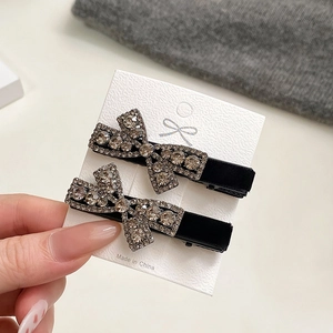 Elegant Rhinestone Bow Hair Clip Black Velvet Alligator Clip Sparkling Duckbill Clip Women Party Hair Decoration Accessories