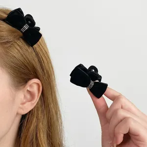 Elegant Velvet Bow Hair Clip For Women French Vintage Rhinestone Embellished Small Claw Clip Sweet Daily Hair Accessories
