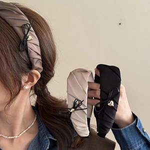 Silky pleated wide headband with a cute bow and gold heart pendant for women