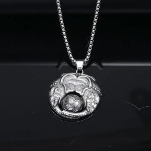 Collier rétro en acier inoxydable avec pendentif rond représentant éléphants et football