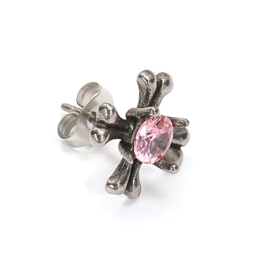 Vintage gotische kruisbeen oorknopjes met roze edelsteen in retro titaniumstaal finish