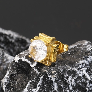 Golden square zircon titanium steel stud earring with vintage carved details on black stone