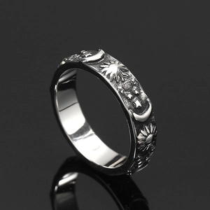 Vintage Titanium Steel Sun Moon Star Relief Ring Distressed Punk Gothic Band Ring Unisex Fashion Celestial Finger Ring Jewelry