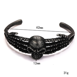 Punk skeleton hand open bangle in retro stainless steel with skull motif for men