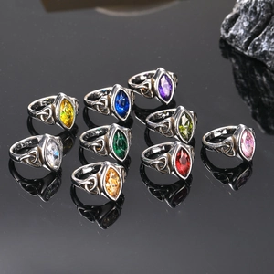 Bague en Acier Inoxydable Vintage Avec Nœud Celtique et Zircone Coupe Marquise pour Homme Femme Bijoux Rétro Punk
