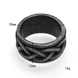 Vintage Punk gedrehter Webeeffekt Titanstahlring für Herren mit breitem Keltenknoten