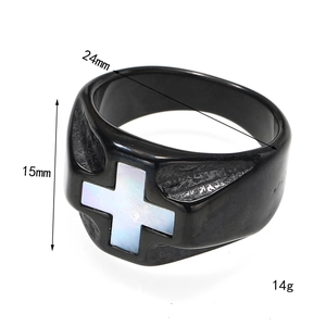 Retro-Ring aus Titanstahl mit weißem Muschelkreuz im Punk-Stil für Herren