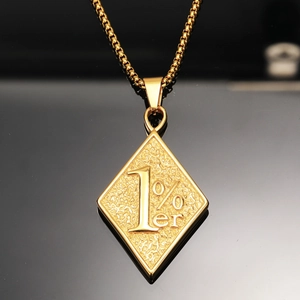 Collier vintage en acier doré avec pendentif losange gravé 1%er pour hommes