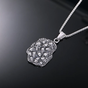 Gothic punk skull pendant necklace in silver stainless steel with mirror reflection