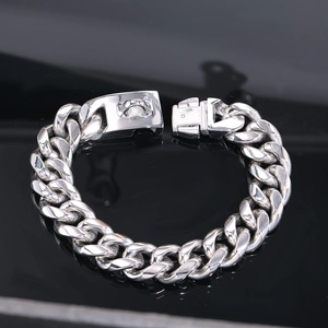 Collana per cani in acciaio inossidabile argento con robusta chiusura a maglia cubana