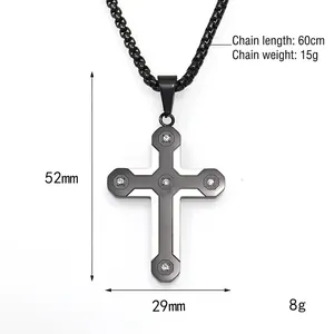 Collier croix hip hop en fibre de carbone avec pierres zircon et chaîne maille de 60cm