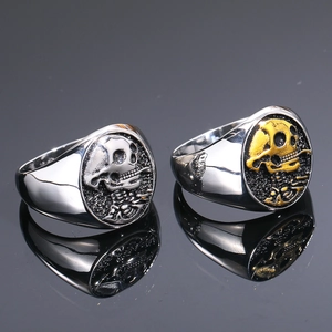 Anello in Acciaio al Titanio con Teschio Gotico Vintage per Uomo Anello Punk Biker Personalizzato Oro Argento Gioielli