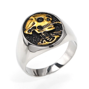 Chevalière punk gothique pour homme avec crâne doré et serpent sur fond noir