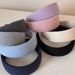 Cerchietto imbottito in maglia per donna disponibile in vari colori retrò alla moda