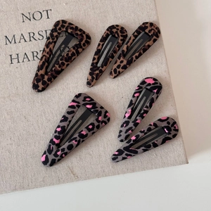 Set di 5 fermagli per capelli BB con stampa leopardata e rivestimento in tessuto