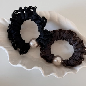 Elegant lace pearl hair scrunchies set in black and brown colors for ponytail styling