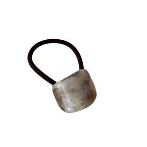 Minimalist geometric hair tie with marbled acetate buckle and high elasticity band