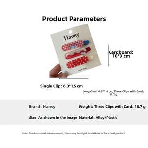 Détail de 3 barrettes rouges à carreaux et étoiles avec les dimensions précises du produit