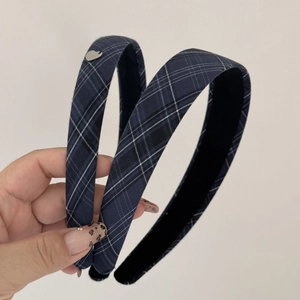 Classic navy plaid headband set for women with heart pendant in preppy style
